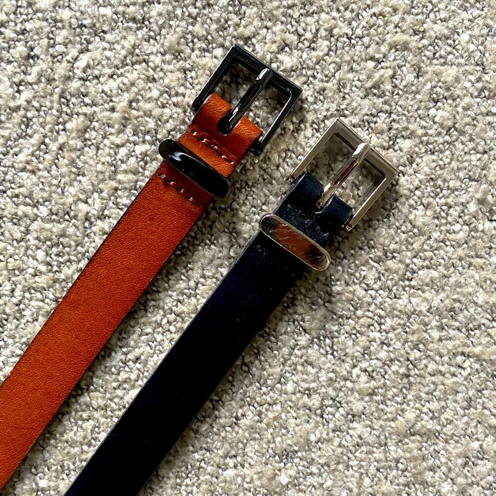 2 skinny belts